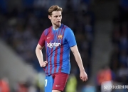 开云官网-巴萨中场发挥出色，助球队取得重要胜利