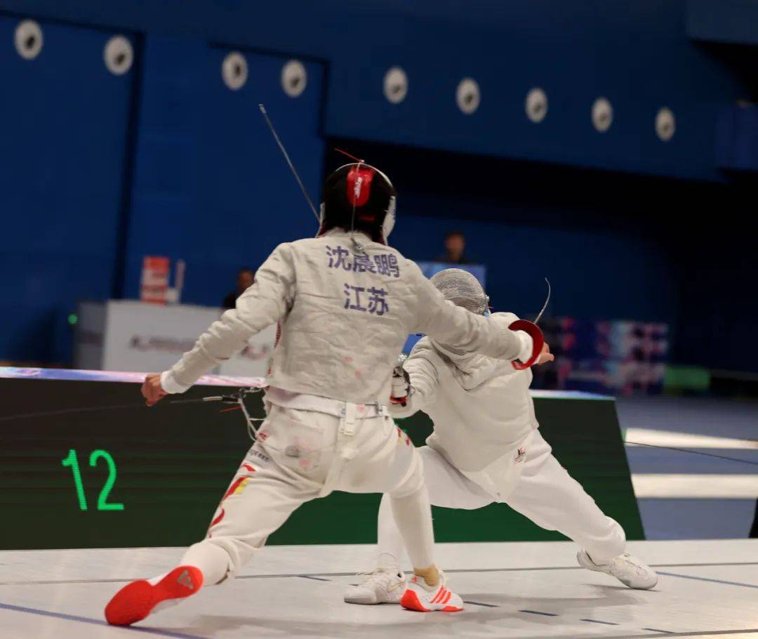 气手以惊人速度赢得击剑金牌的简单介绍