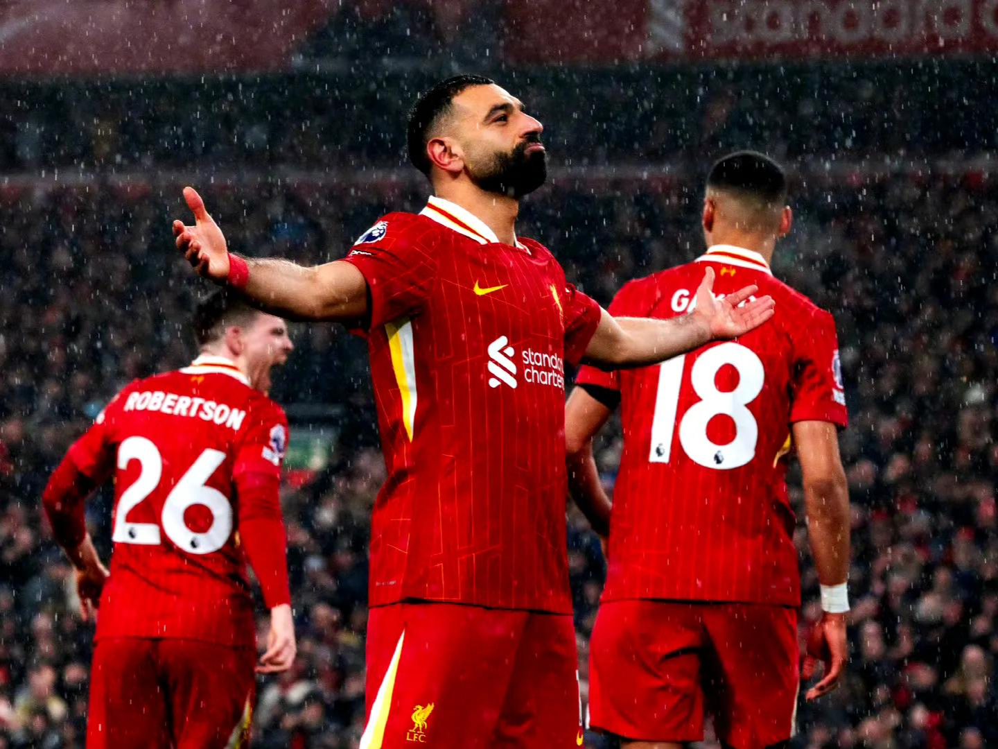 法兰克福队主力前锋连场破门,助球队乘风破浪的简单介绍 法兰克福队主力前锋连场破门,助球队乘风破浪的简单介绍