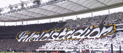 法兰克福队主力前锋连场破门,助球队乘风破浪的简单介绍 法兰克福队主力前锋连场破门,助球队乘风破浪的简单介绍