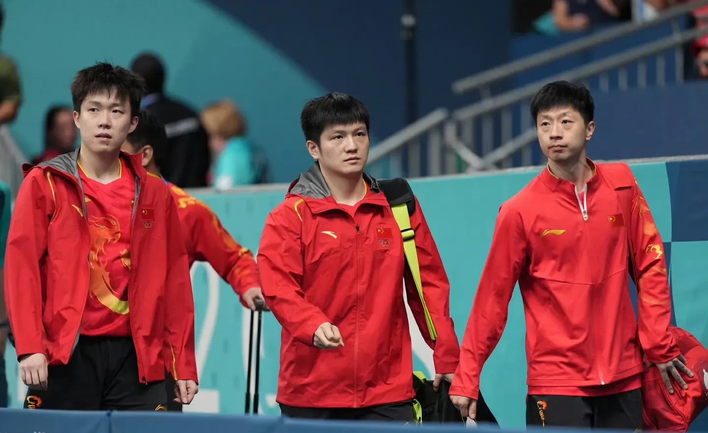 法国队险胜瑞典队，马龙扛起全队