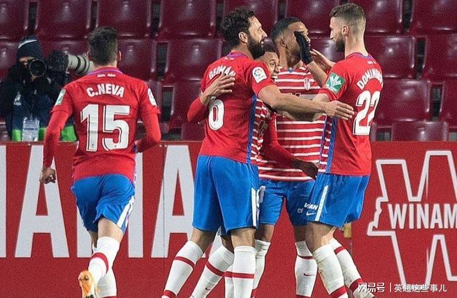 塞维利亚客场击败对手，继续领跑积分榜