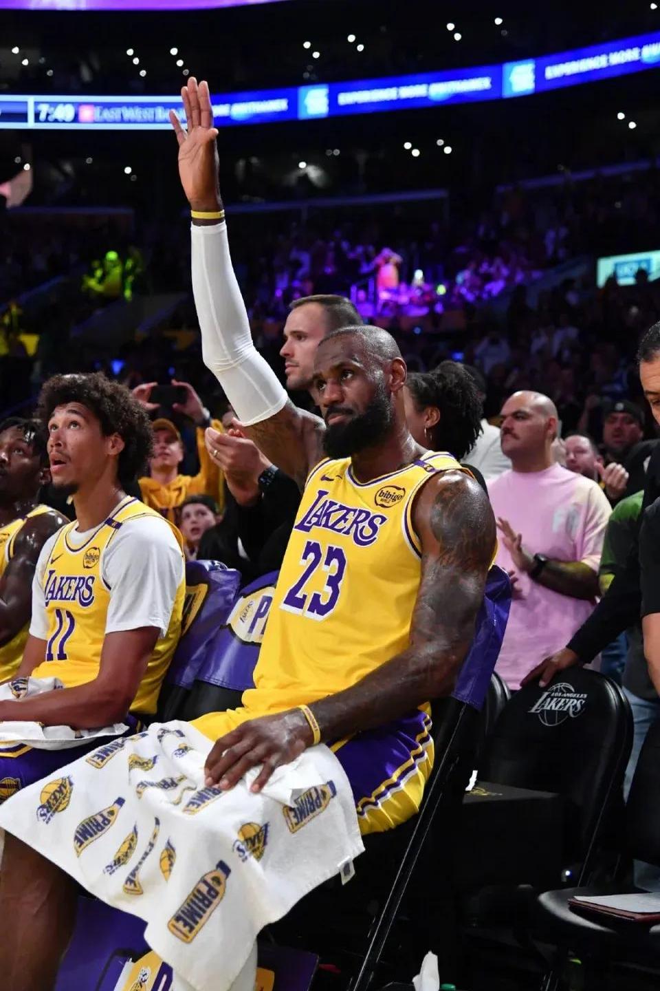 灰熊轻取雄鹿，杜兰特统治全场