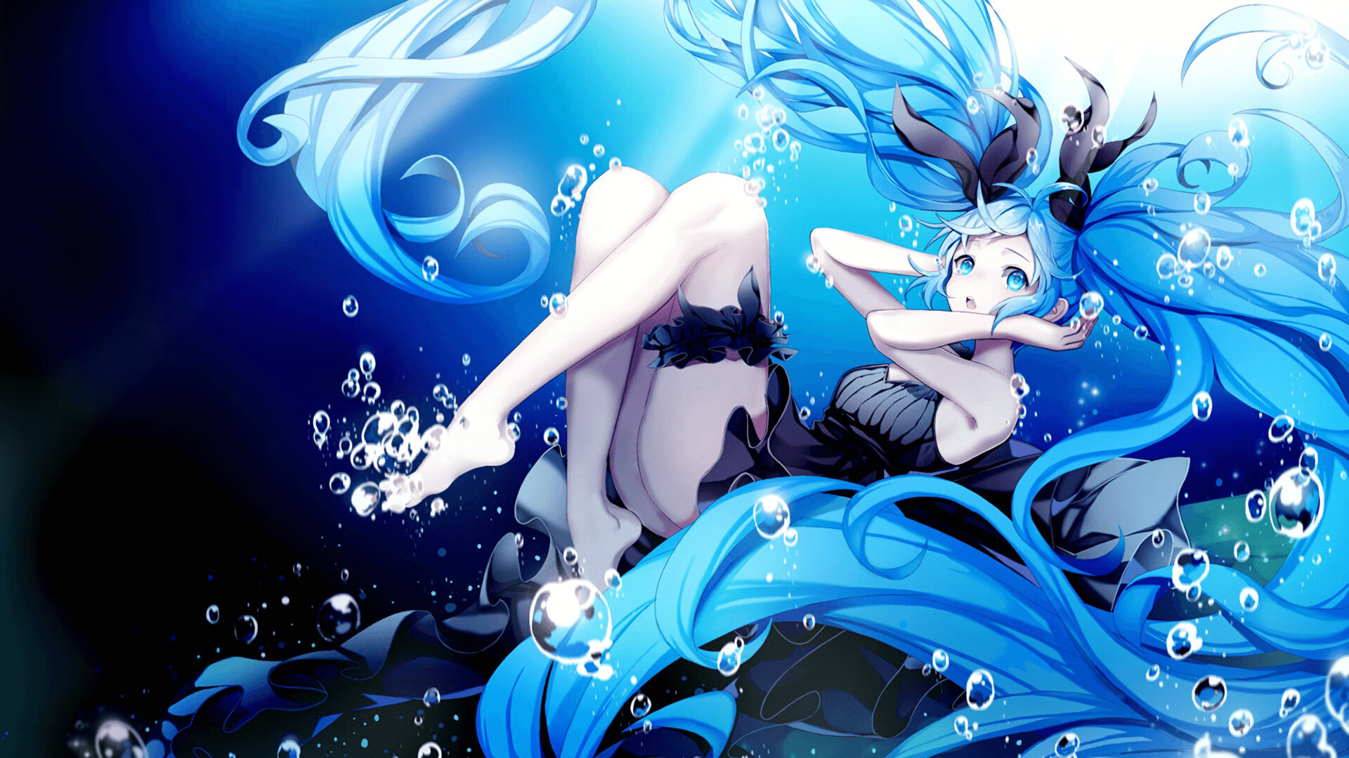 暗夜银箭,当布伦森撕破都市夜幕,一条赛道见证F1历史的重写