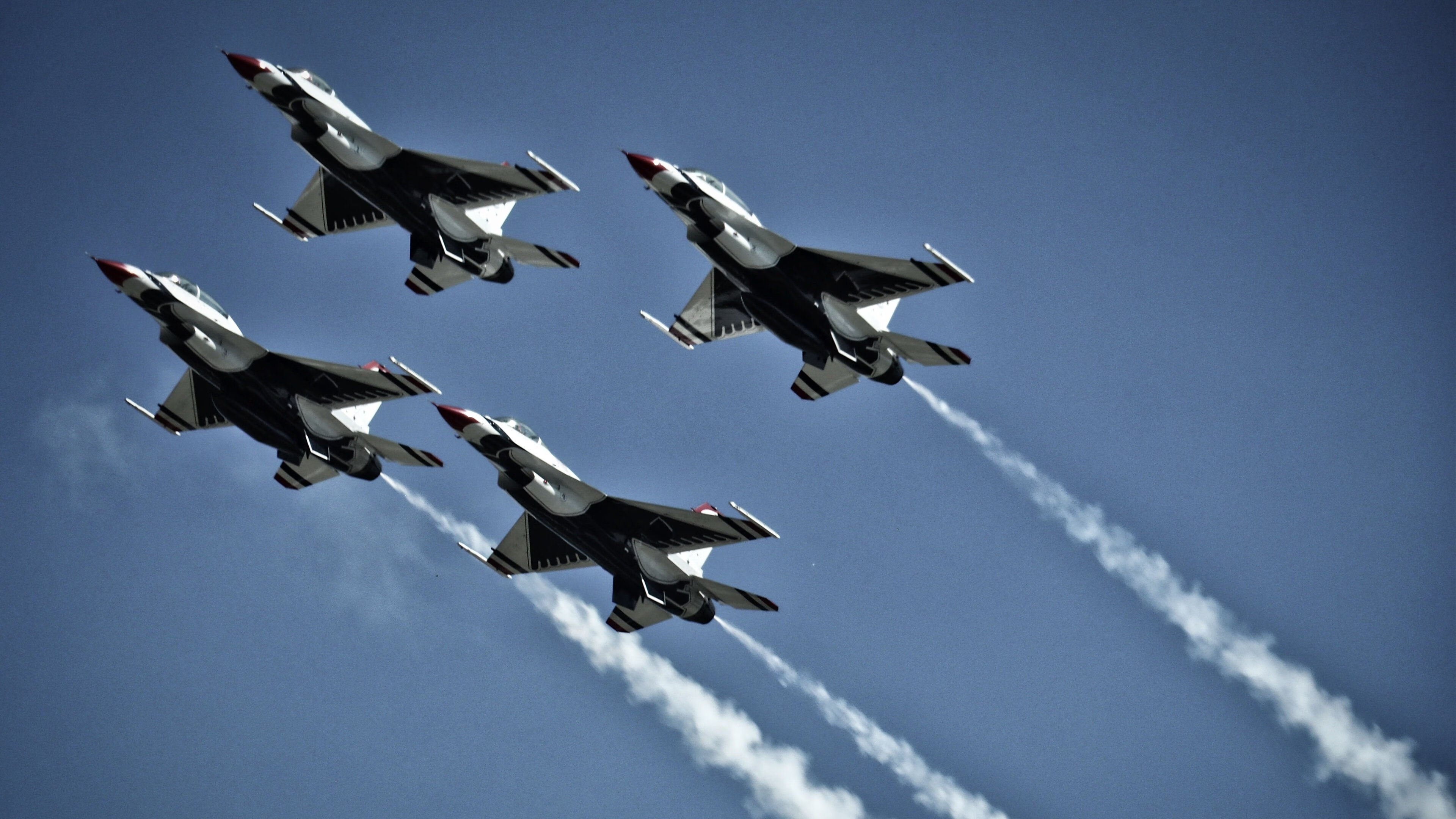 跨界征服，当上海队掀翻欧洲足坛国王，格里马尔多如何在篮球叙事中接管欧冠半决赛