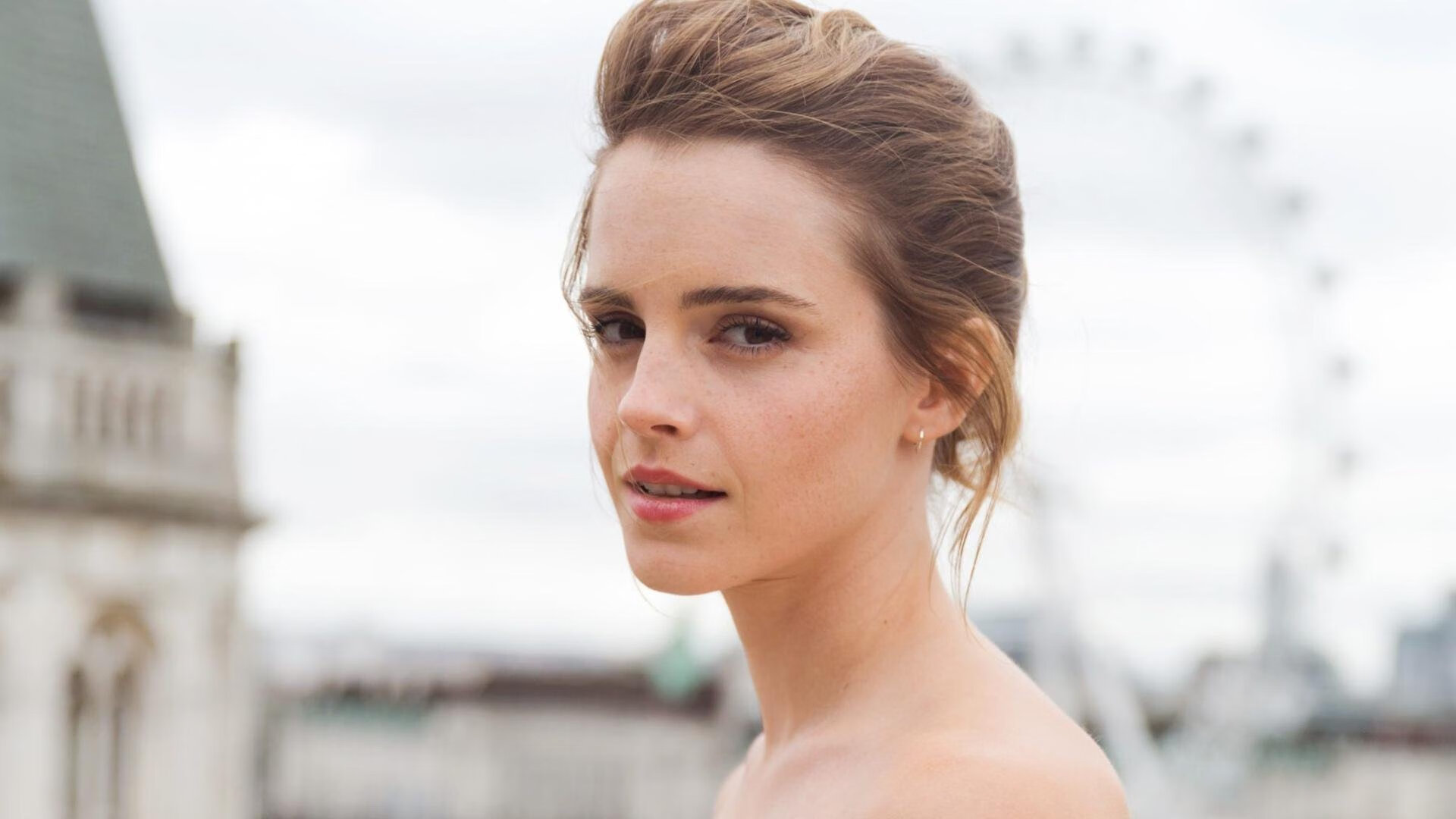 跨界对决与世界杯统治，新疆队加时胜独行侠，戈贝尔在美加墨篮球世界杯接管比赛