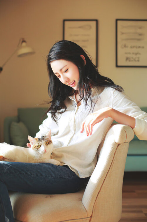 当篮球巨星跨界F1，约基奇在拉斯维加斯街道接管比赛的那个夜晚